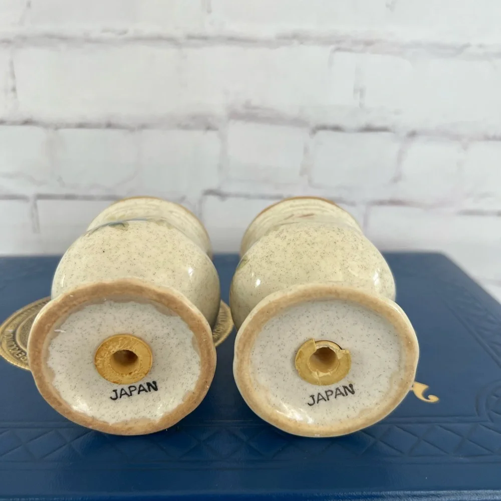 Vintage Japanese salt & pepper shakers